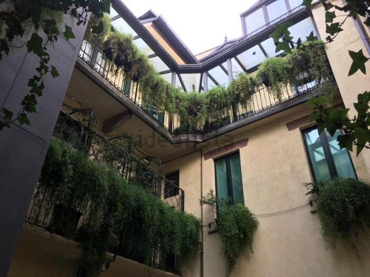 Hl Luxury Duomo Apartment - Via Torino, Montenapoleone Milan Exterior photo